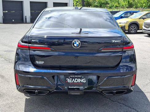 Used 2023 BMW 760i xDrive w/ Executive Package AWD/4WD image 6