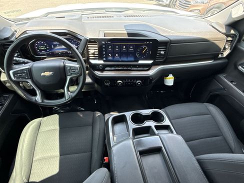 Used 2023 Chevrolet Silverado 1500 LT AWD/4WD image 23