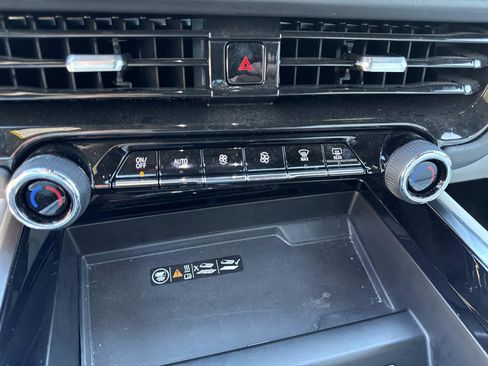 Used 2025 Chevrolet Tahoe Premier image 27