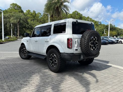 Used 2025 Ford Bronco Outer Banks AWD/4WD image 2