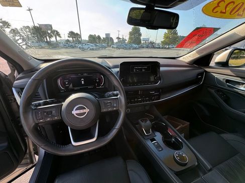 Certified 2023 Nissan Rogue Platinum w/ Platinum Premium Package image 20