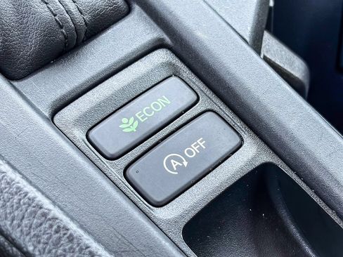 Used 2025 Honda Accord SE image 32
