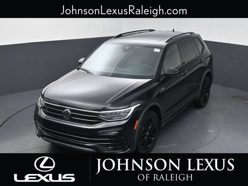 Used 2022 Volkswagen Tiguan SE R-Line AWD/4WD image 24