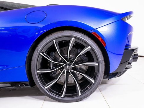 New 2025 McLaren GTS image 13