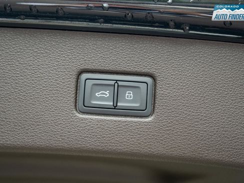 Used 2018 Audi Q7 2.0T Premium Plus AWD/4WD image 32