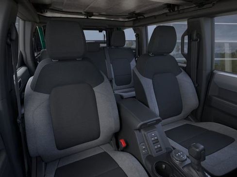 New 2025 Ford Bronco 4-Door image 10