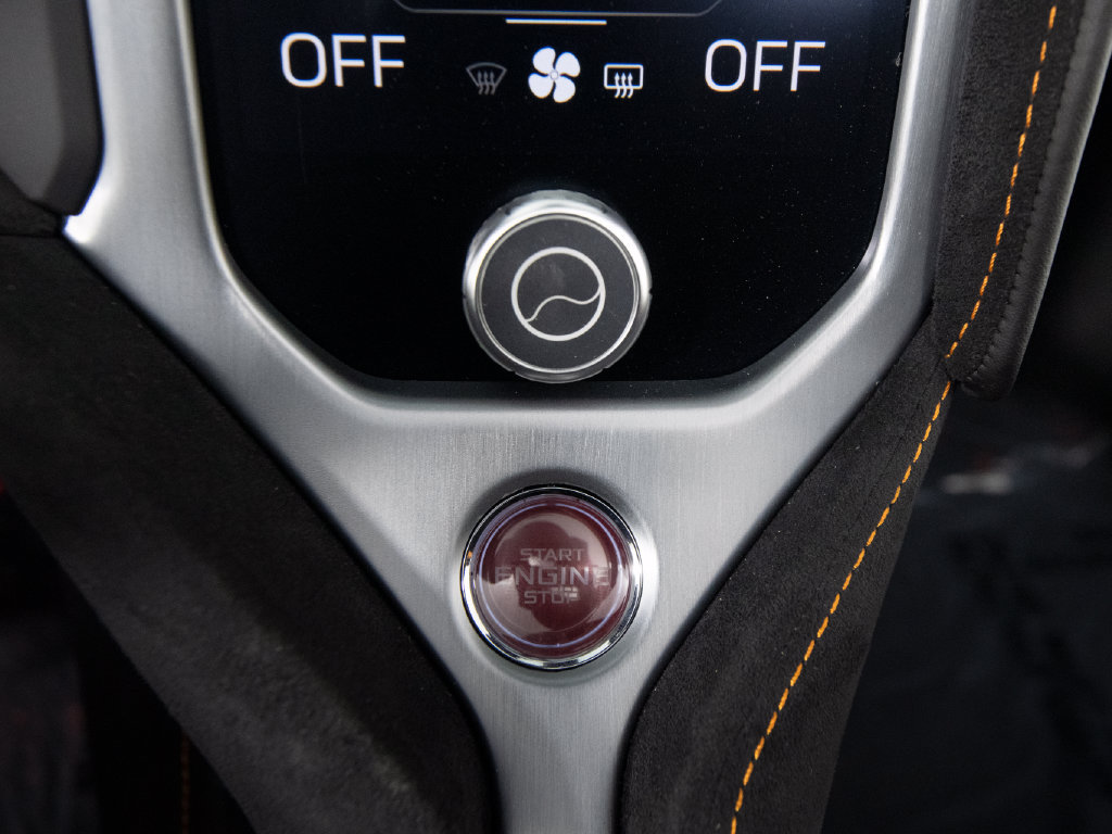 Used 2024 McLaren 750S Spider RWD image 26
