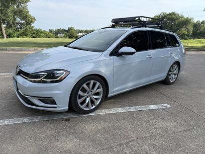 Used 2019 Volkswagen Golf SE
