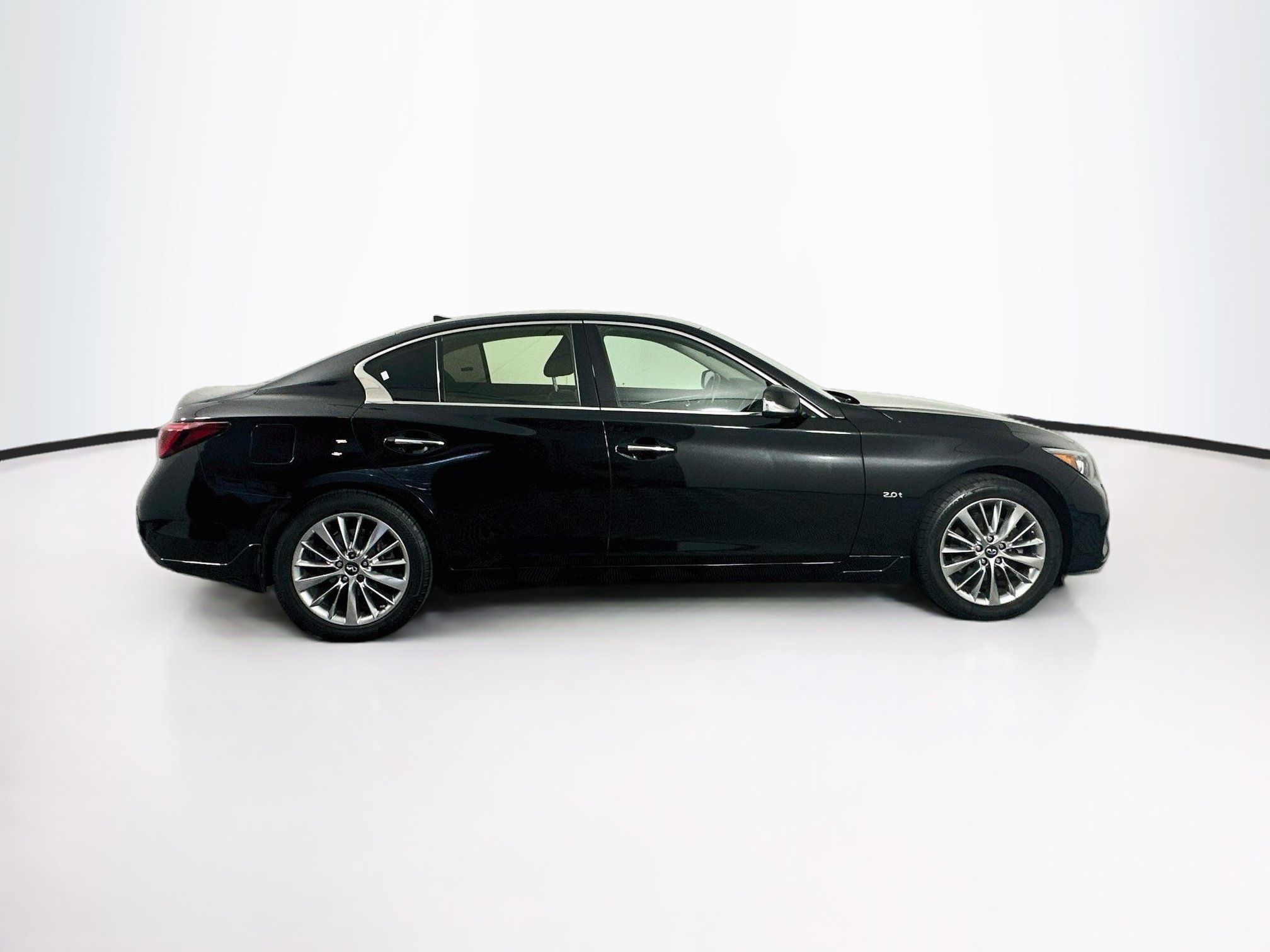 Used 2018 INFINITI Q50 Luxe RWD image 10