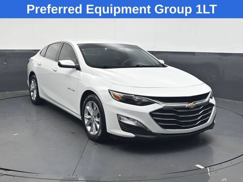 Used 2020 Chevrolet Malibu LT FWD image 2