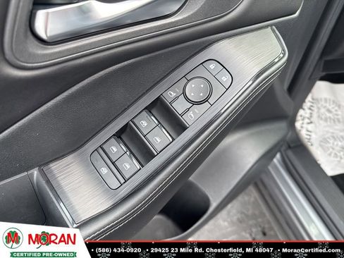 Used 2024 Nissan Rogue SV image 10