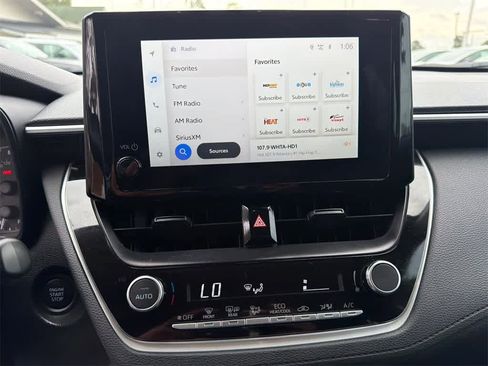 Used 2024 Toyota Corolla Cross LE image 25