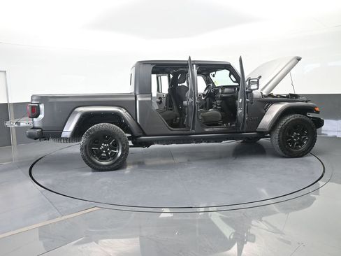 Used 2022 Jeep Gladiator Sport image 65