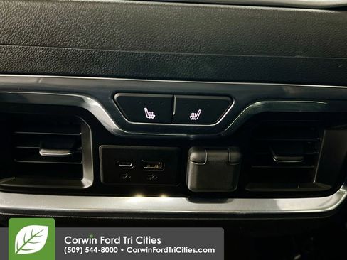 Used 2021 GMC Sierra 1500 Denali w/ Denali Ultimate Package AWD/4WD image 29