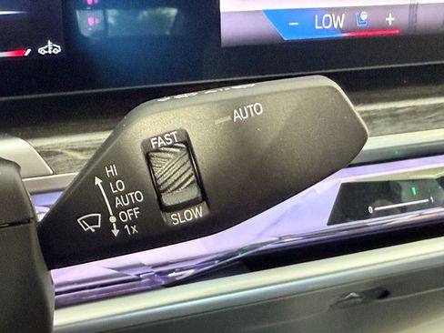 Certified 2025 BMW 760i xDrive AWD/4WD image 26