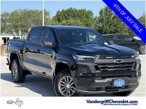 Certified 2026 Chevrolet Colorado LT w/ LT Convenience Package AWD/4WD image 2