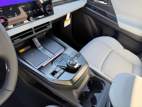 New 2026 Subaru Solterra Premium image 13