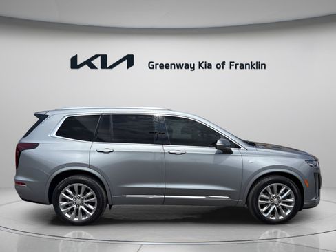 Used 2023 Cadillac XT6 Premium Luxury w/ Platinum Package FWD image 8