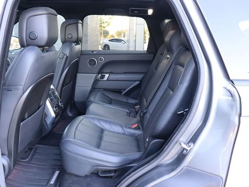Used 2019 Land Rover Range Rover Sport HSE image 42