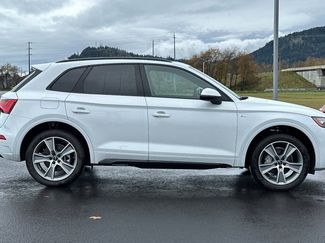 Used 2025 Audi Q5 2.0T Premium w/ Convenience Plus Package AWD/4WD video 2
