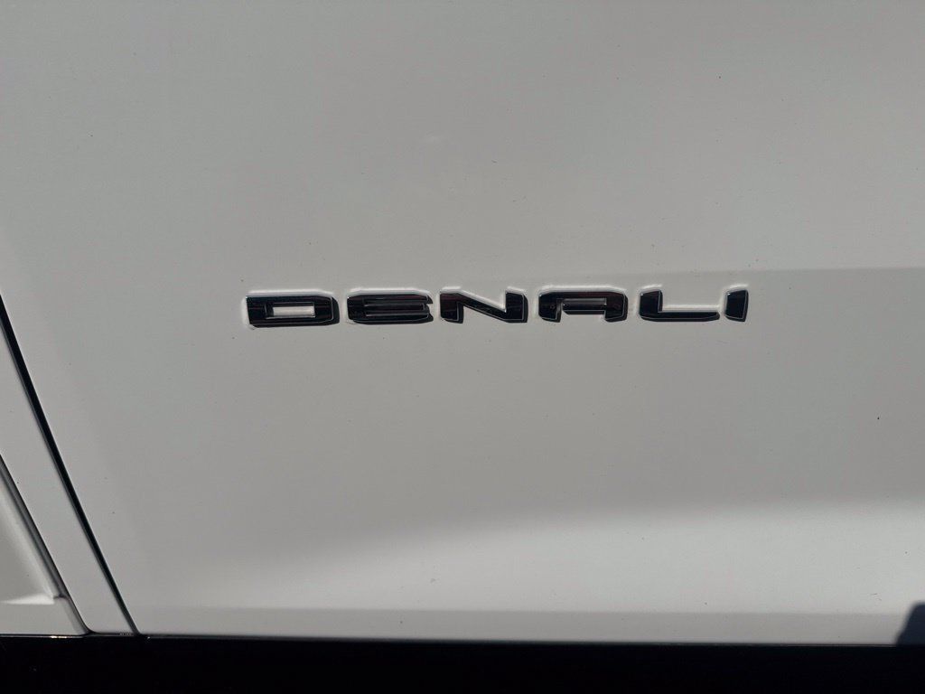 Used 2026 GMC Acadia Denali w/ Super Cruise Package AWD/4WD image 11