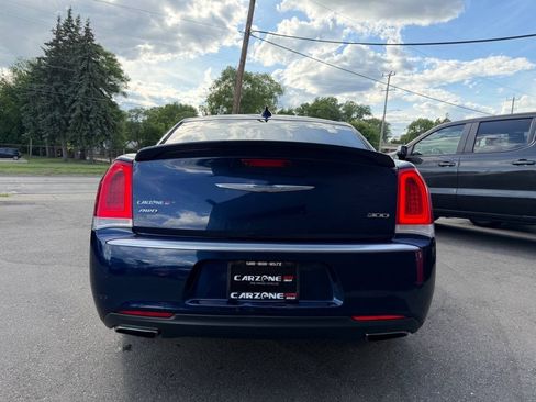 Used 2017 Chrysler 300 Limited AWD/4WD image 5