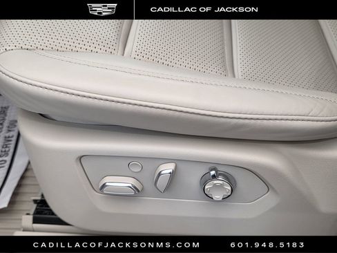Certified 2026 Cadillac Escalade Platinum Sport w/ LPO, Floor Liner Package AWD/4WD image 18