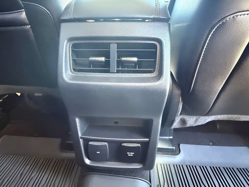 Certified 2020 Ford Edge SEL w/ Convenience Package AWD/4WD image 15