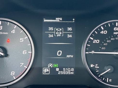 Certified 2024 Subaru Outback Limited AWD/4WD image 11