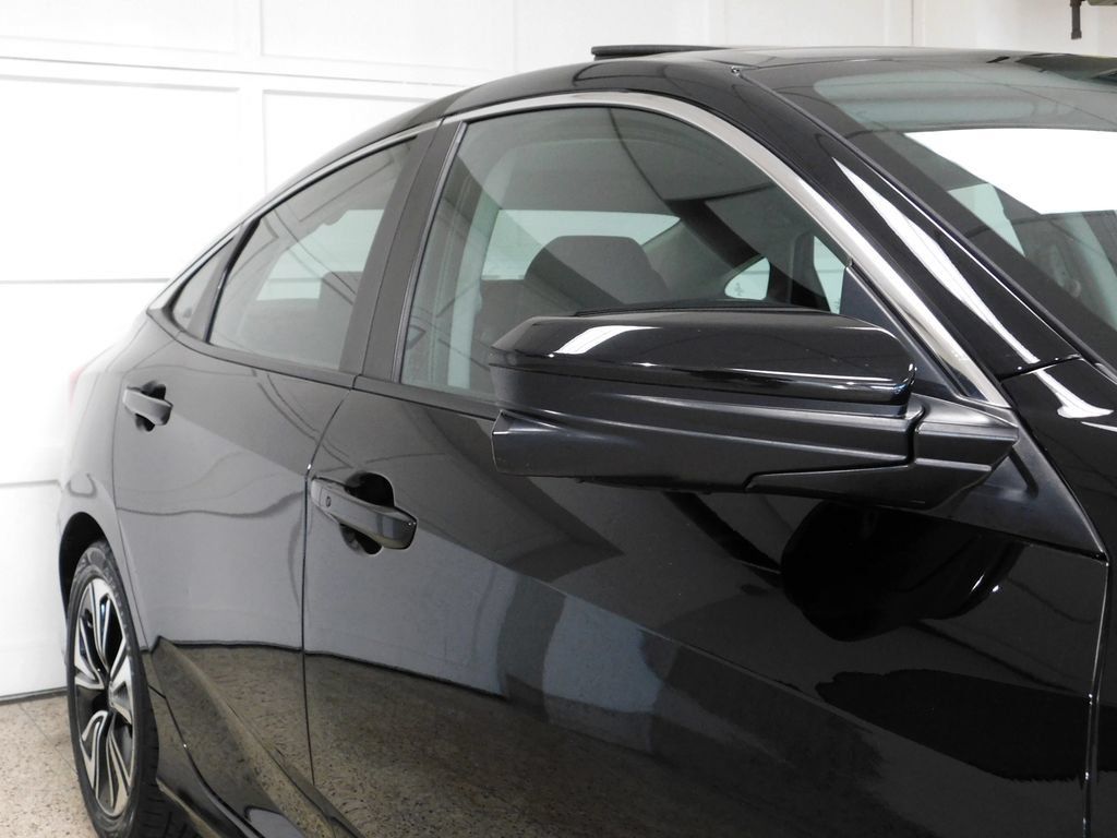 Used 2017 Honda Civic EX-T image 9
