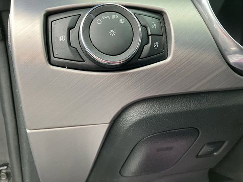 Used 2018 Ford Mustang Premium image 18