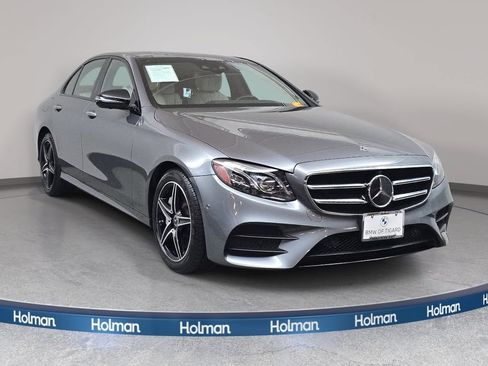 Used 2020 Mercedes-Benz E 350 4MATIC Sedan image 3