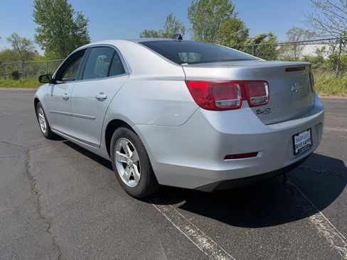 Used 2013 Chevrolet Malibu LS w/ Protection Package FWD image 9