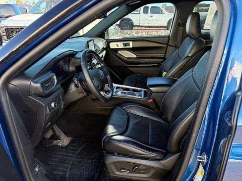 Used 2020 Ford Explorer ST w/ Premium Technology Package image 14