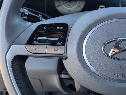 Certified 2023 Hyundai Elantra SEL w/ Convenience Package image 11