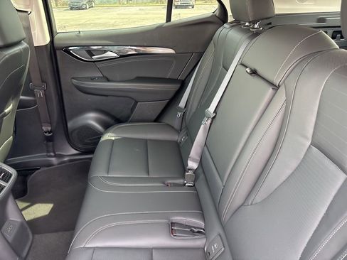 Used 2025 Buick Envision Preferred image 13