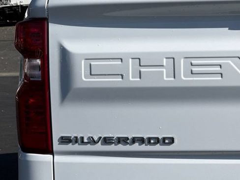 Used 2025 Chevrolet Silverado 1500 LT AWD/4WD image 49