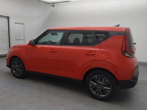 Used 2021 Kia Soul S FWD image 3