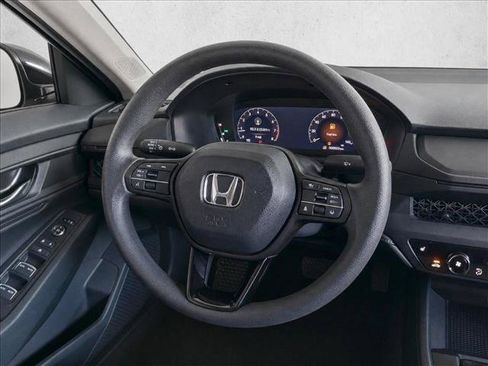 Certified 2025 Honda Accord SE image 27