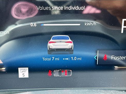 New 2026 BMW i4 eDrive40 RWD image 9