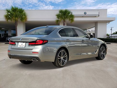 Certified 2023 BMW 530i w/ Convenience Package image 4