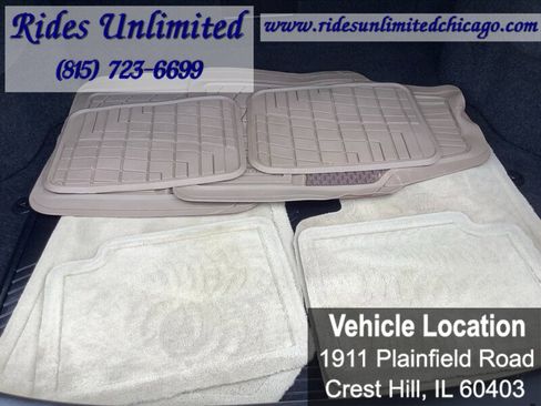 Used 2007 Cadillac DTS Luxury I w/ Trunk Convenience Package FWD image 34