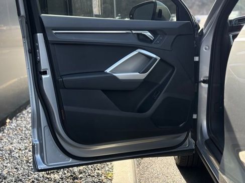 Used 2020 Audi Q3 2.0T Premium image 20