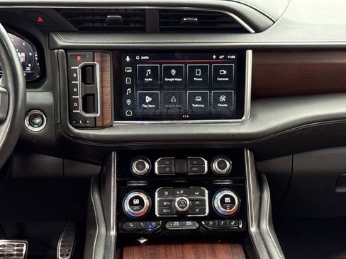 Used 2023 GMC Yukon Denali Ultimate image 30