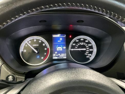 Used 2023 Subaru Forester Premium AWD/4WD image 25