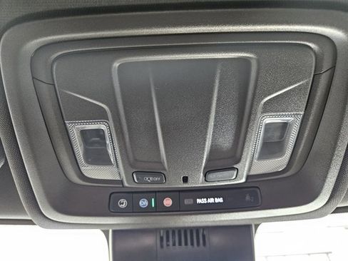 Used 2024 GMC Sierra 1500 SLT image 35