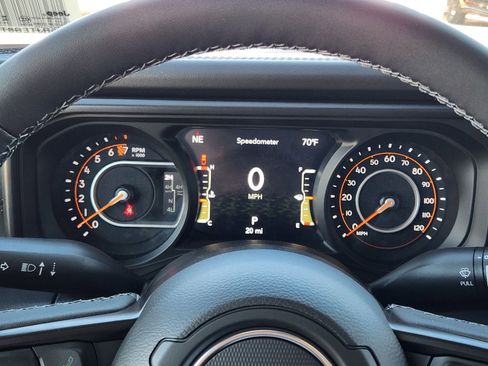 New 2026 Jeep Gladiator Mojave image 15