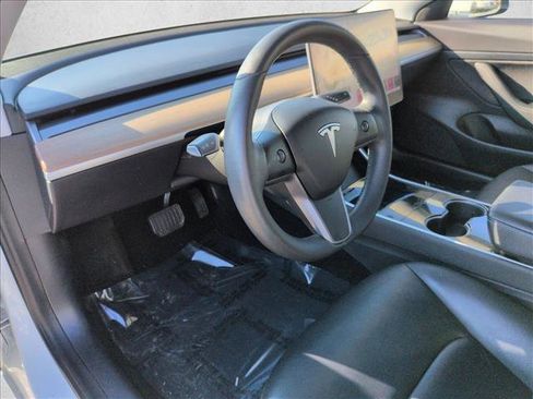 Used 2020 Tesla Model 3 Standard Range Plus image 10