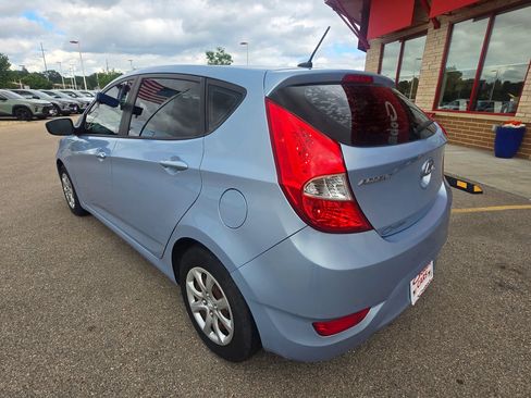 Used 2012 Hyundai Accent GS FWD image 5