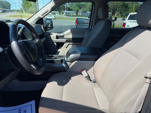 Used 2018 Ford F150 XLT w/ Equipment Group 302A Luxury AWD/4WD image 11
